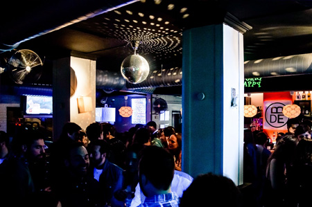 Sala de fiestas y eventos, la bodeguita de enmedio
